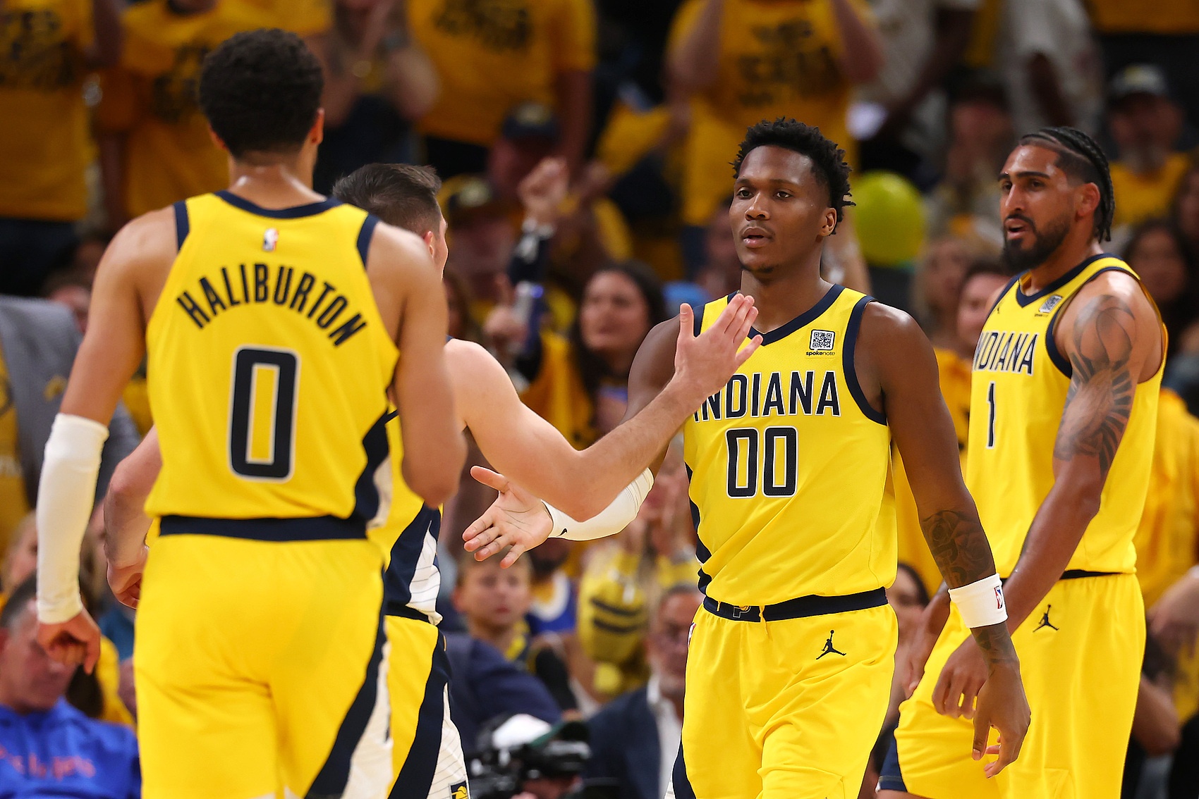 包含东部豪强！猛龙主场击败凯尔特人，西亚卡姆全面发挥的词条