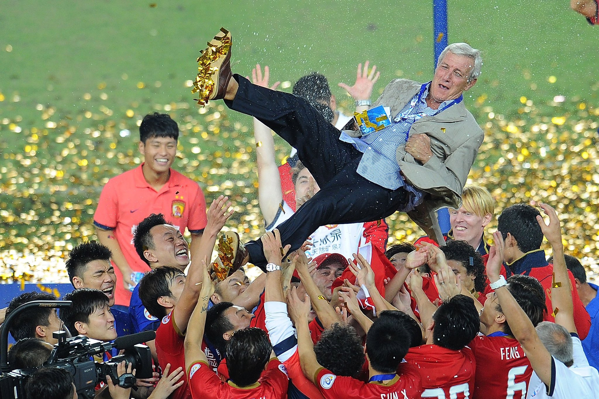 关于广州恒大助教支持年轻球员锻炼机会的信息