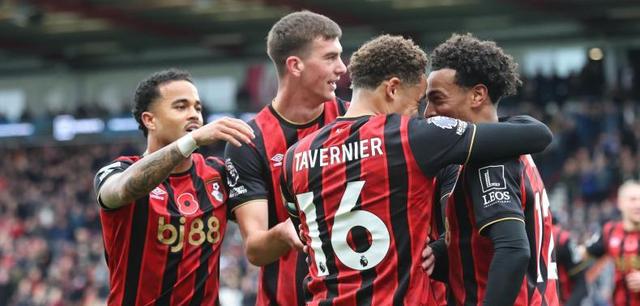 包含伯恩茅斯队在比赛中表现出色，赢得胜利的词条