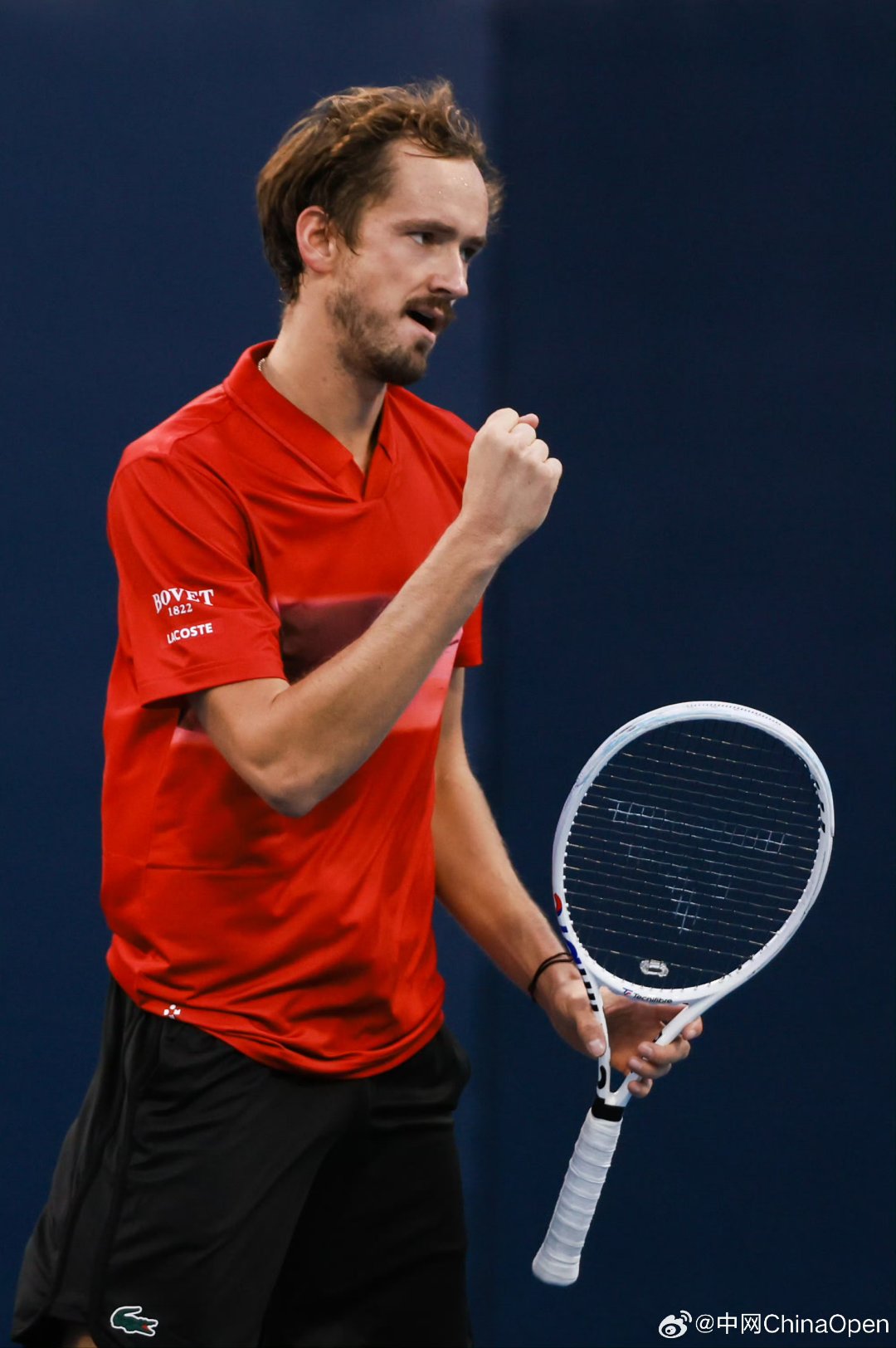 西班牙网球队轻取德国网球队，梅德韦杰夫完成帽子戏法的简单介绍