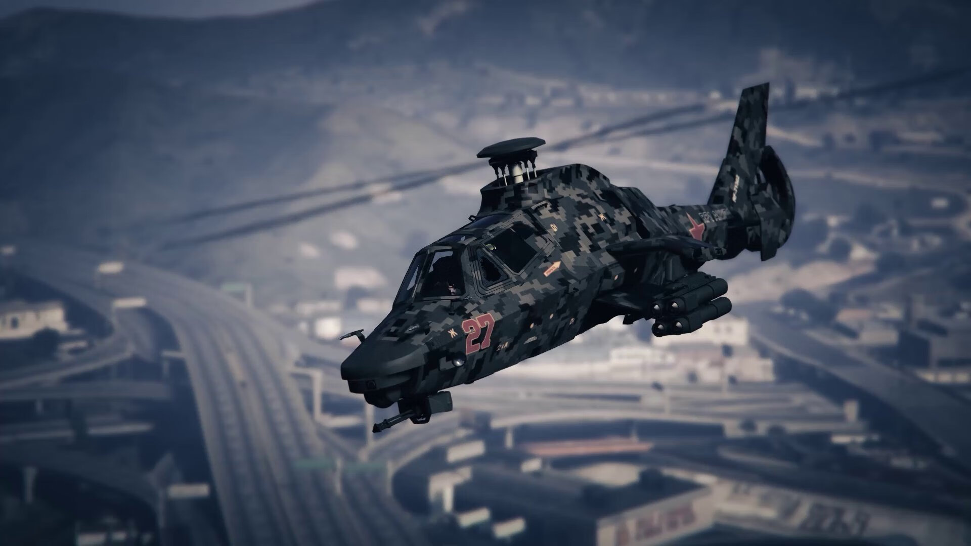 赛道与球场，拉文F1年度争冠接管比赛，吉林队连续得分压制新疆队的双重奏