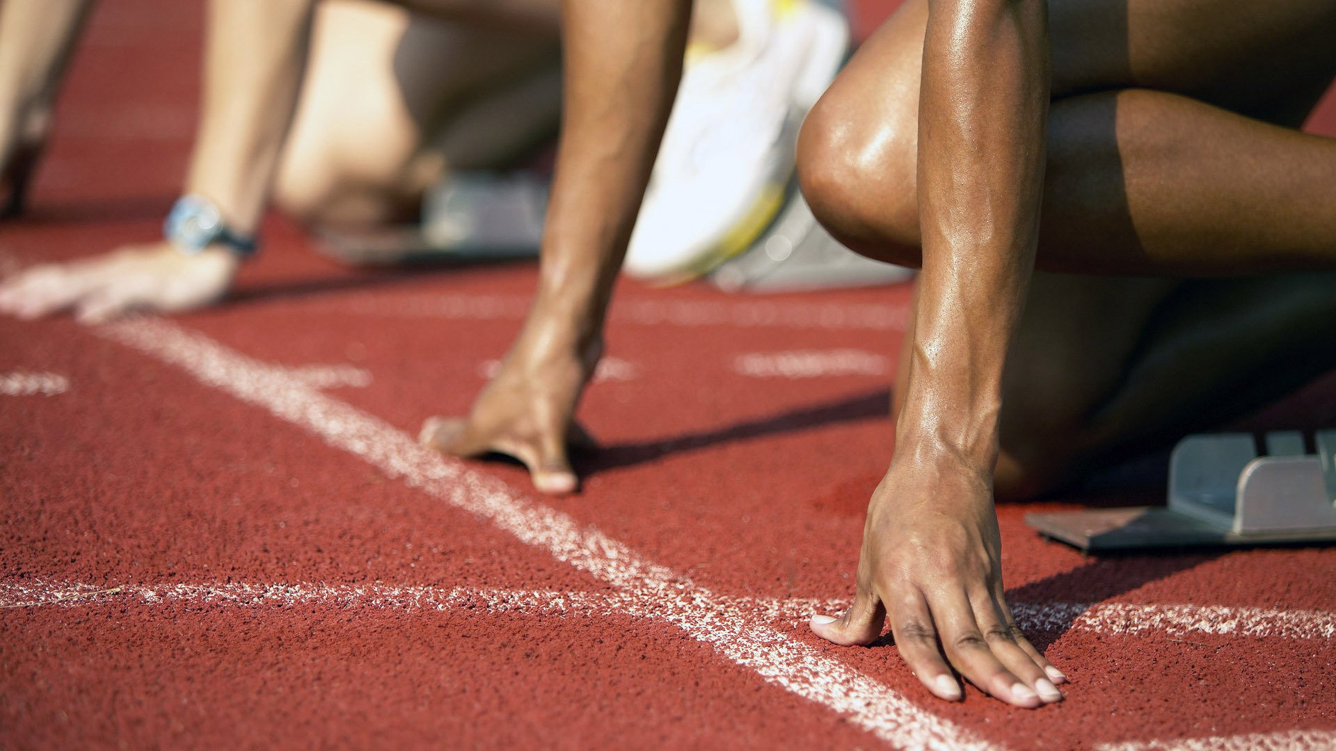 东决关键战与皇家社会，从篮球焦点到足球淘汰赛的跨领域竞技启示